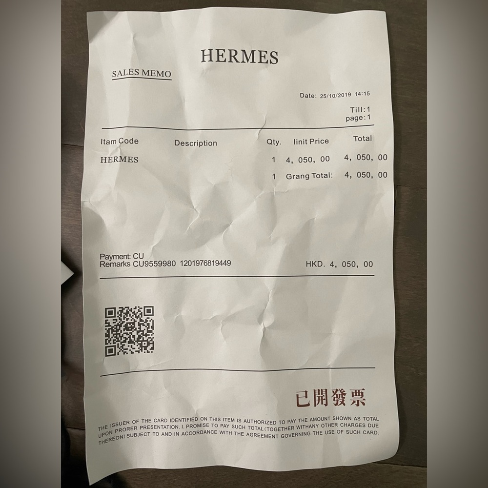 Hermes black scarf with receipt purchased from Galleria in Hong Kong - Picture 2 of 5